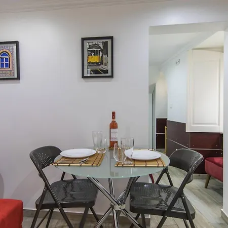 Alfama Lovely Studio - Central Lisbon-3